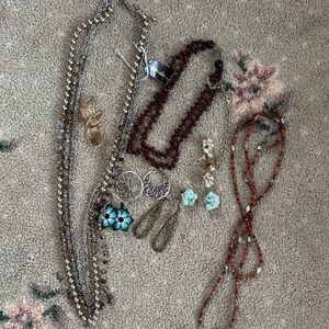 Jewelry costume jewelry lot, two pairs of vintage clip earrings. Cookie Lee neck